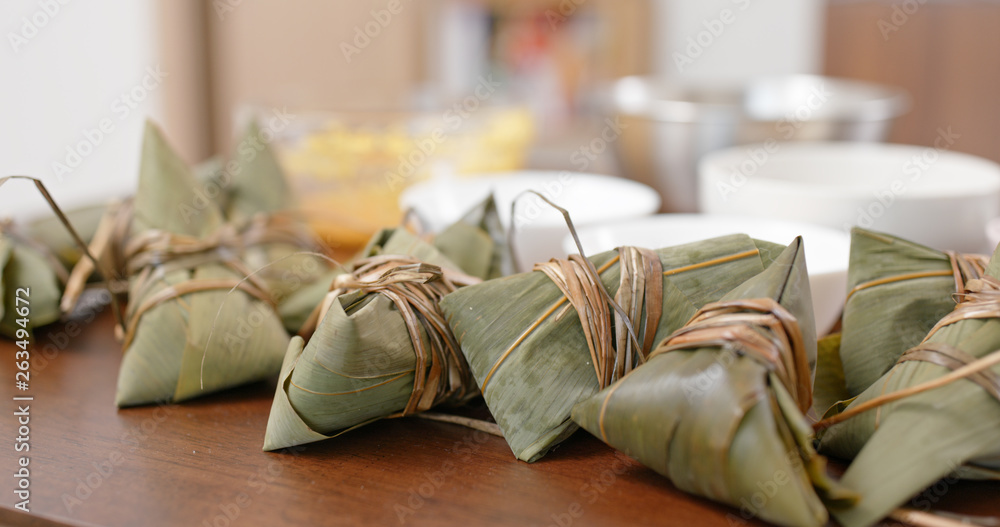 Make steamed sticky rice dumpling at home Make steamed sticky rice dumpling at home