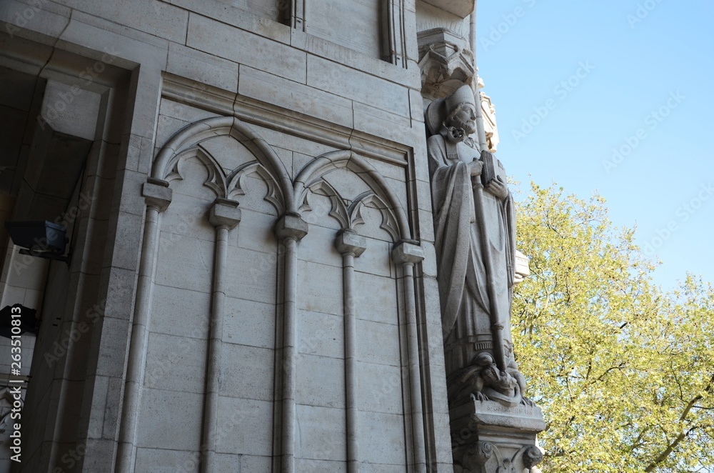 Obraz premium Église royale et paroissiale de Notre-Dame de Laeken (Bruxelles-Belgique)