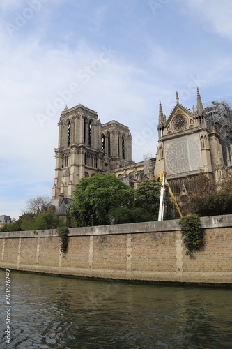 Notre-Dame de Paris après l'incendie