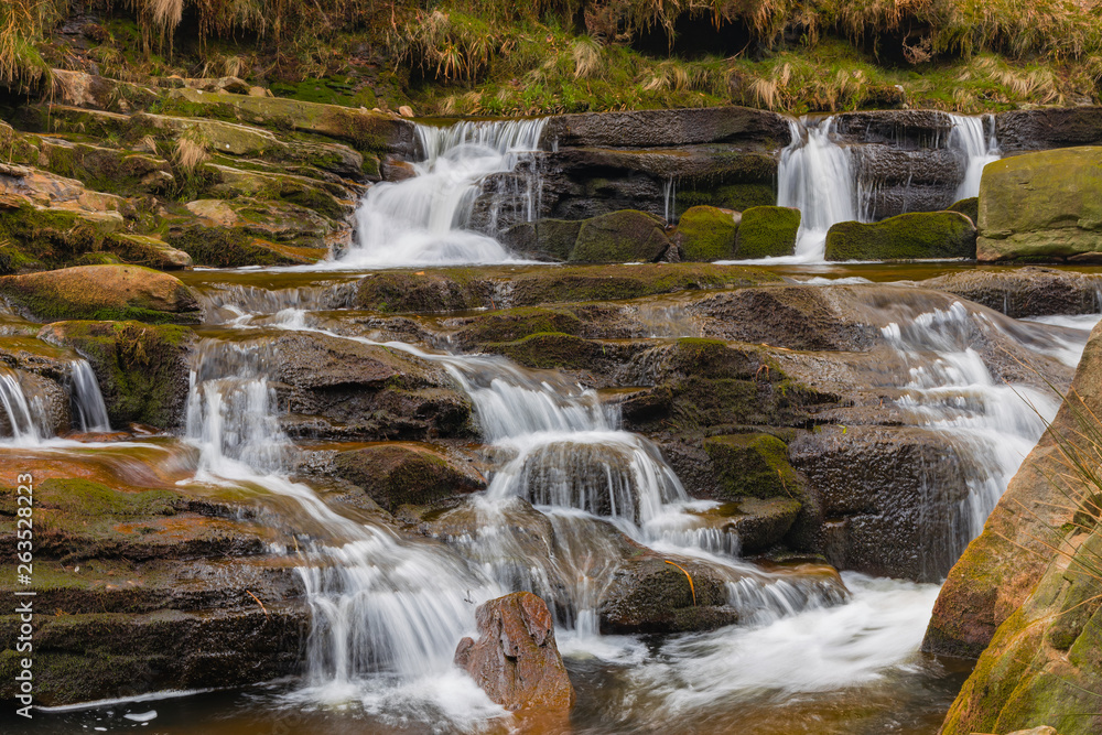 Fototapeta premium Saukin Ridge Waterfall, Peak District, UK