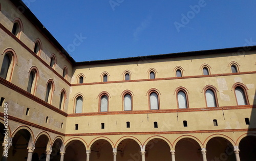 Castello sforzesco di Milano - cortile della Rocchetta