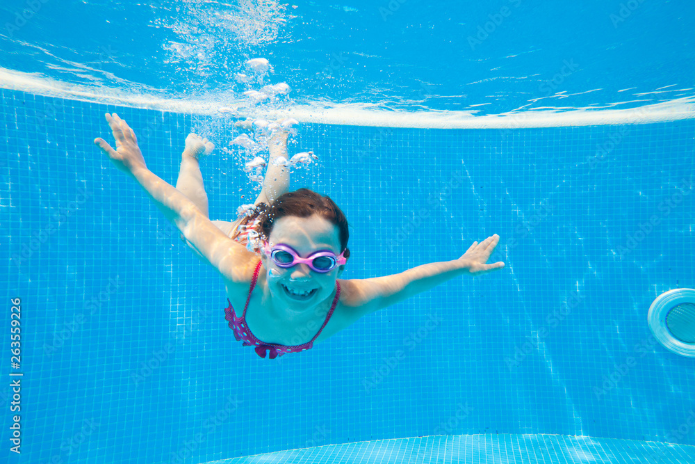 girl swim in pool