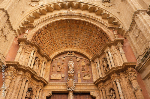 Front entrance Palma Mallorca gothic cathedral Santa Maria La Seu © david_franklin