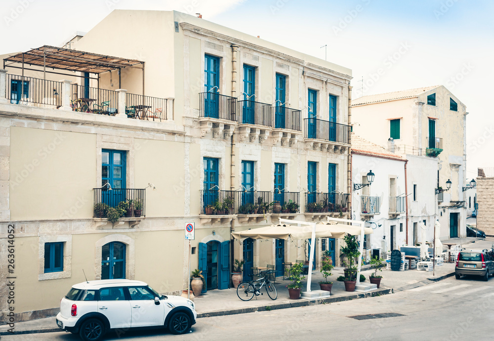 Fototapeta premium Sicily landscape, View of old buildings in Ortygia (Ortigia) Island, Syracuse, Sicily, Italy.
