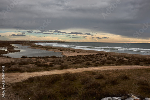 Fototapeta Naklejka Na Ścianę i Meble -  Sea, beach and storm clouds