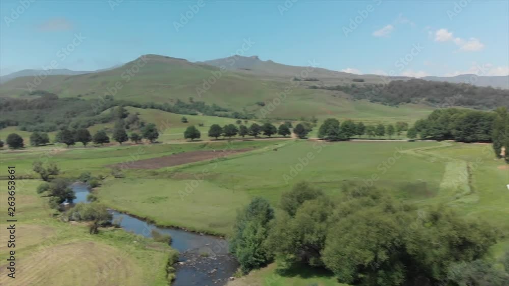 left forward landscape pan left forward landscape pan