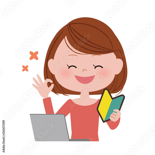 パソコンを操作する女性 / 初心者