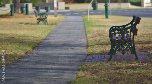 Empty park bench © galexia