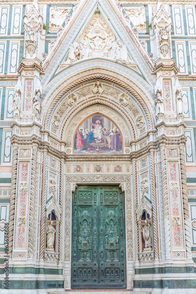 Portal entrance to Cattedrale di Santa Maria del Fiore in Florence
