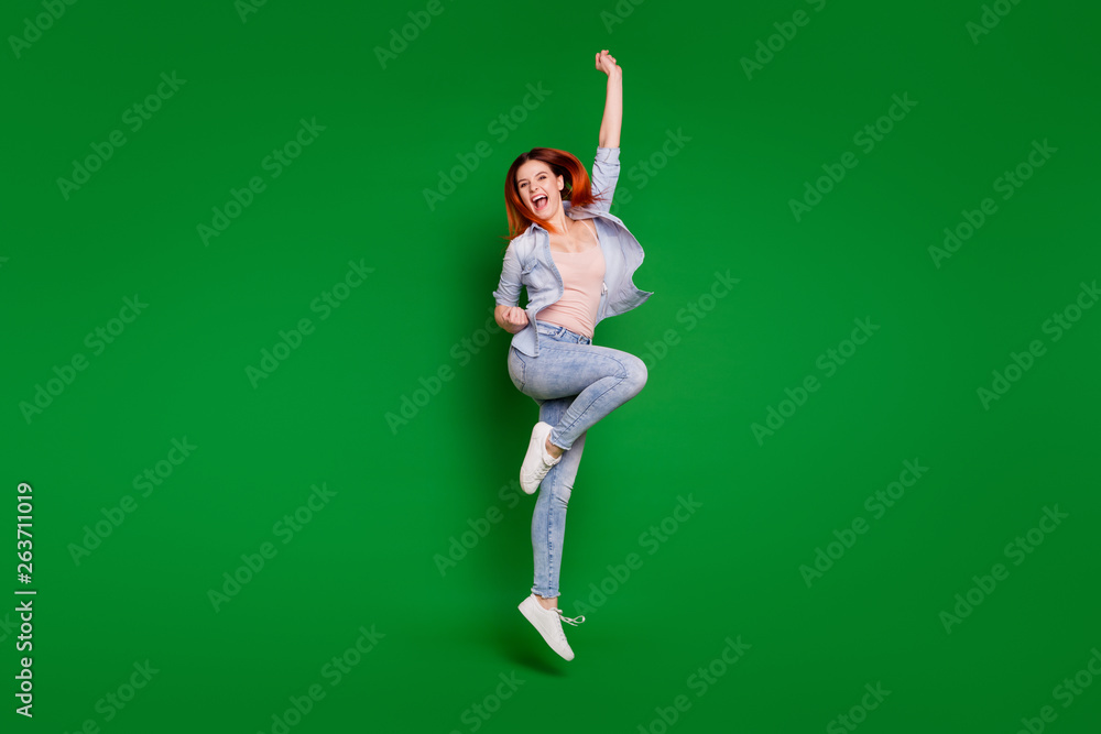 Full length body size view portrait of her she nice attractive lovely slim fit thin cheerful cheery overjoyed girl having fun dance dancer isolated over bright vivid shine green background Full length body size view portrait of her she nice attractive lovely slim fit thin cheerful cheery overjoyed girl having fun dance dancer isolated over bright vivid shine green background