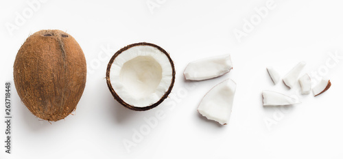 Tablou canvas Pieces of coconut on white