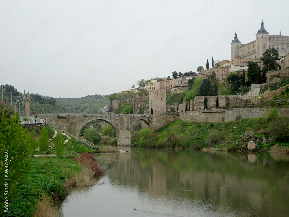 Día gris en Toledo