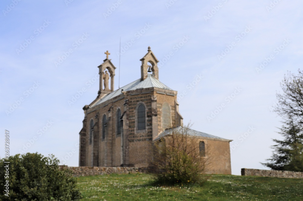 Chapelle Notre Dame de Brouilly sur le Mont Brouilly - Village de Saint Lager dans le Beaujolais - Rhône - France