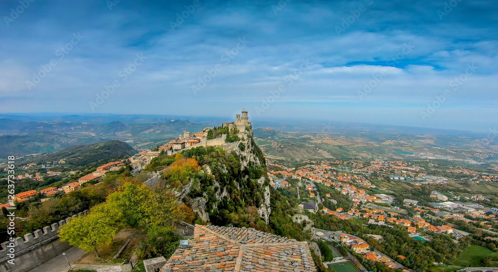 Naklejka premium 16983_Closer_look_of_the_brick_wall_of_the_tower_in_San_Marino_Italy.jpg