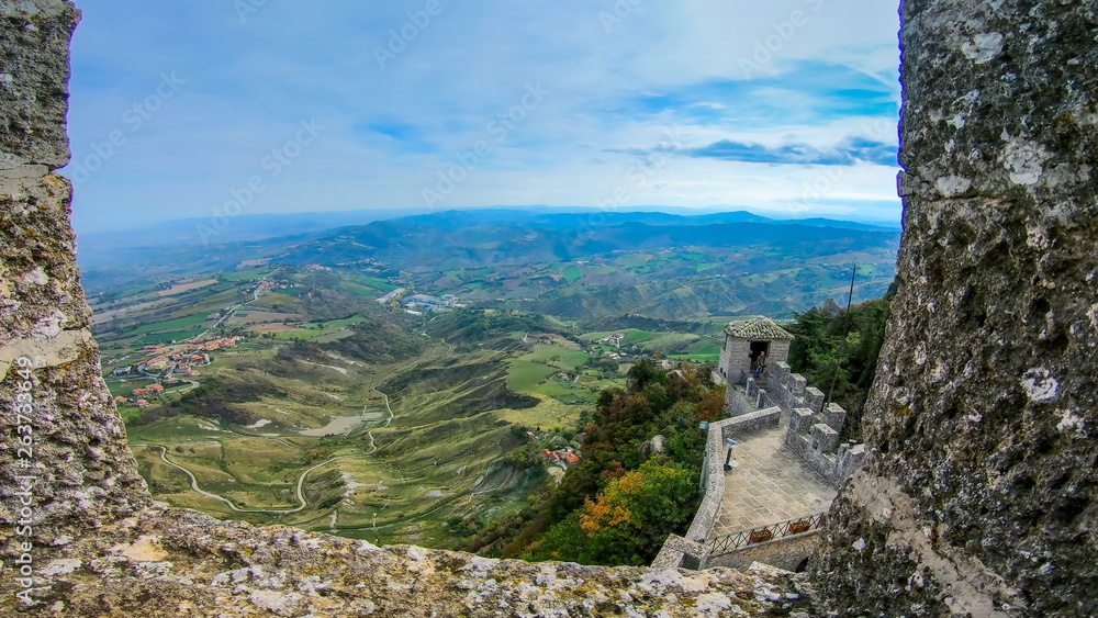 16982_Over_the_top_view_of_the_San_Marino_village_in_Italy.jpg