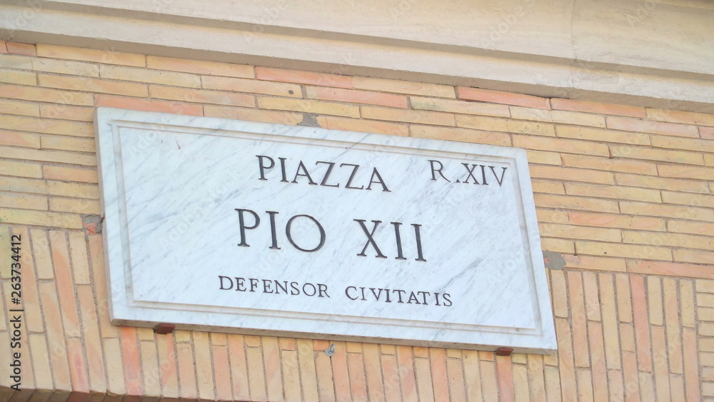 17137_A_tablet_with_one_of_the_previous_popes_in_Vatican_Rome_Italy.jpg 17137_A_tablet_with_one_of_the_previous_popes_in_Vatican_Rome_Italy.jpg