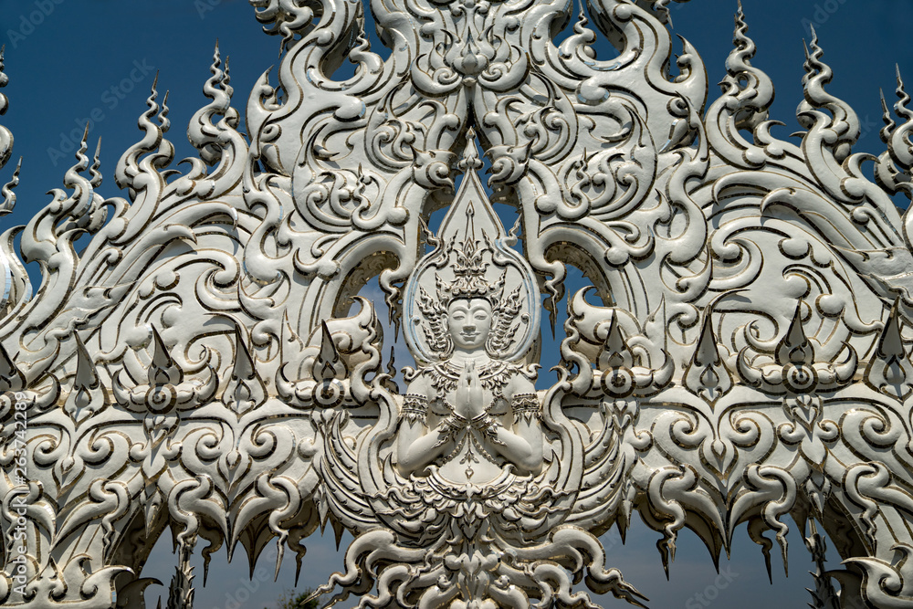 Verzierung am weißen Tempel in Chiang Rai