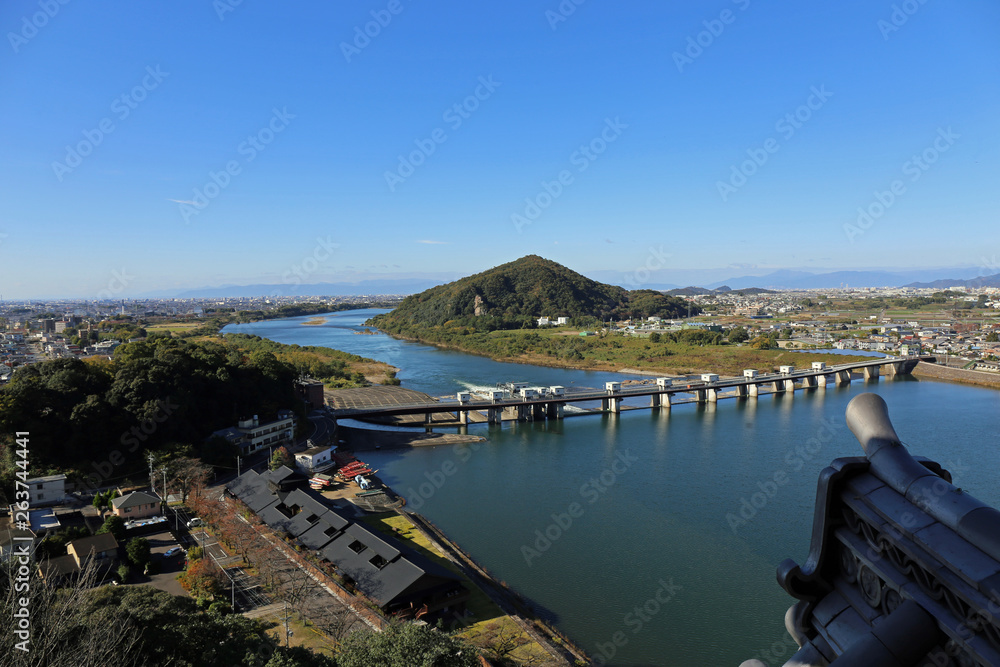 秋の犬山城からの風景 秋の犬山城からの風景