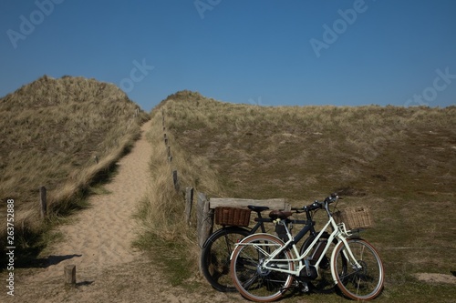 Fahr  der an einer D  ne auf Sylt  Konzept Radtouren