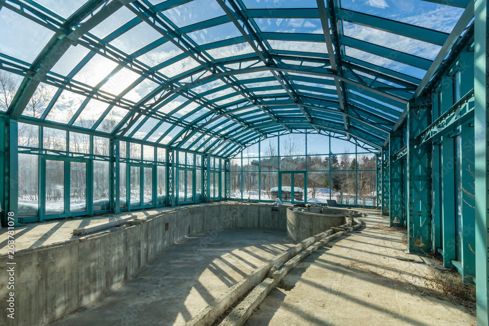 Building swimming pool. Steel structure swimming pool with daylighting Building swimming pool. Steel structure swimming pool with daylighting