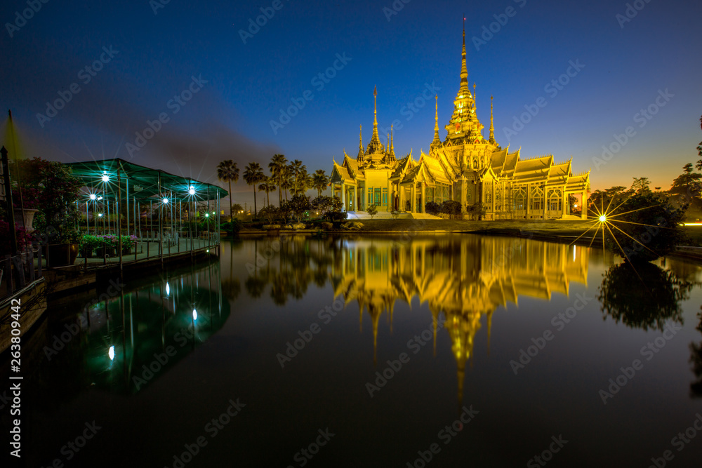 Wallpaper Wat Lan Boon Mahawihan Somdet Phra Buddhacharn(Wat Non Kum)is the beauty of the church that reflects the surface of the water, popular tourists come to make merit and take a public photo Wallpaper Wat Lan Boon Mahawihan Somdet Phra Buddhacharn(Wat Non Kum)is the beauty of the church that reflects the surface of the water, popular tourists come to make merit and take a public photo
