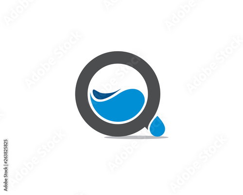 initial letter Q monogram with as liquid container and water drop