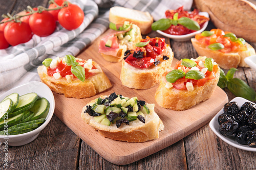 canape  bread with vegetable