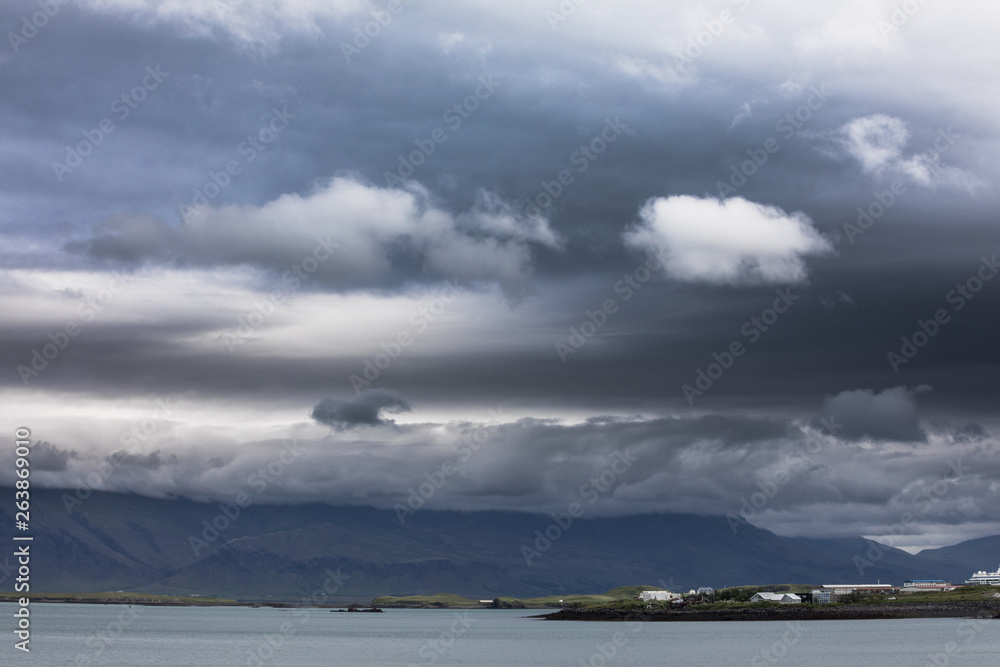 Obraz premium Wolken über Island
