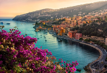 Fotobehang Nice Dorpje Villefranche tussen Nice en Monaco  © Stockbym