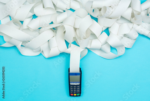 POS terminal with very long receipt photo