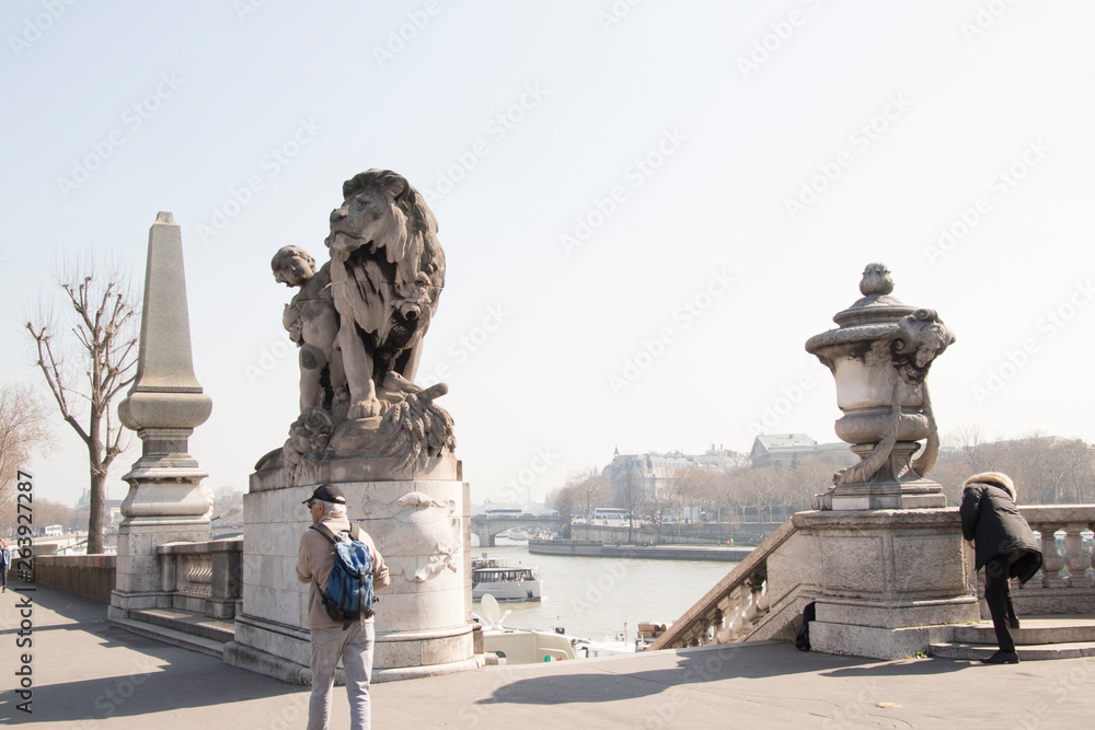 Pont de la concorde in paris