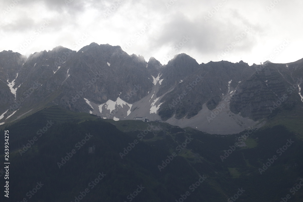 Fototapeta premium view of mountains