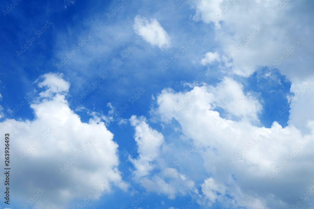 Obraz premium White Clouds with Beautiful Blue Sky Background.