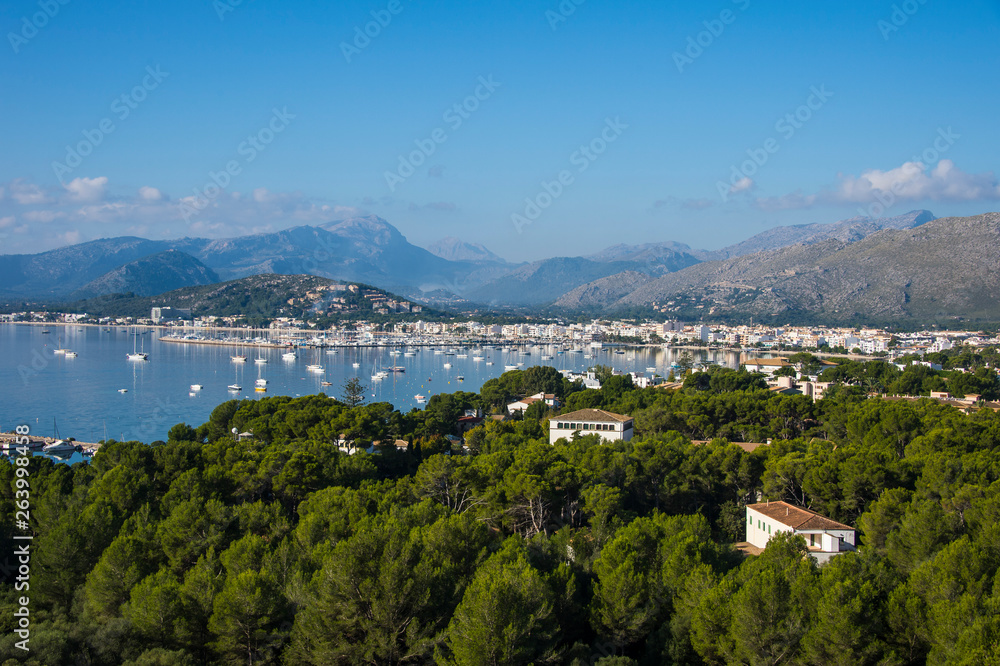 Spain, Baleares, Mallorca, Port de Pollenca, bay with sailing boats Spain, Baleares, Mallorca, Port de Pollenca, bay with sailing boats