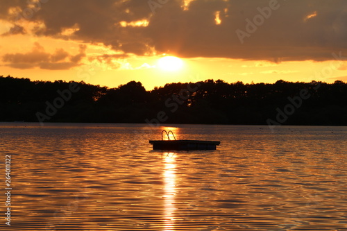 Abenddämmerung am See