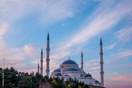 Istanbul Camlica Mosque or Camlica Tepesi Camii, Istanbul, Turkey © yusuftatliturk