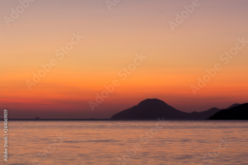 Wallpaper Mural sunset at sea Torontodigital.ca