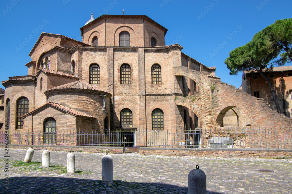 Obraz premium San Vitale Basilica amazing beautiful historic building, place of interest.