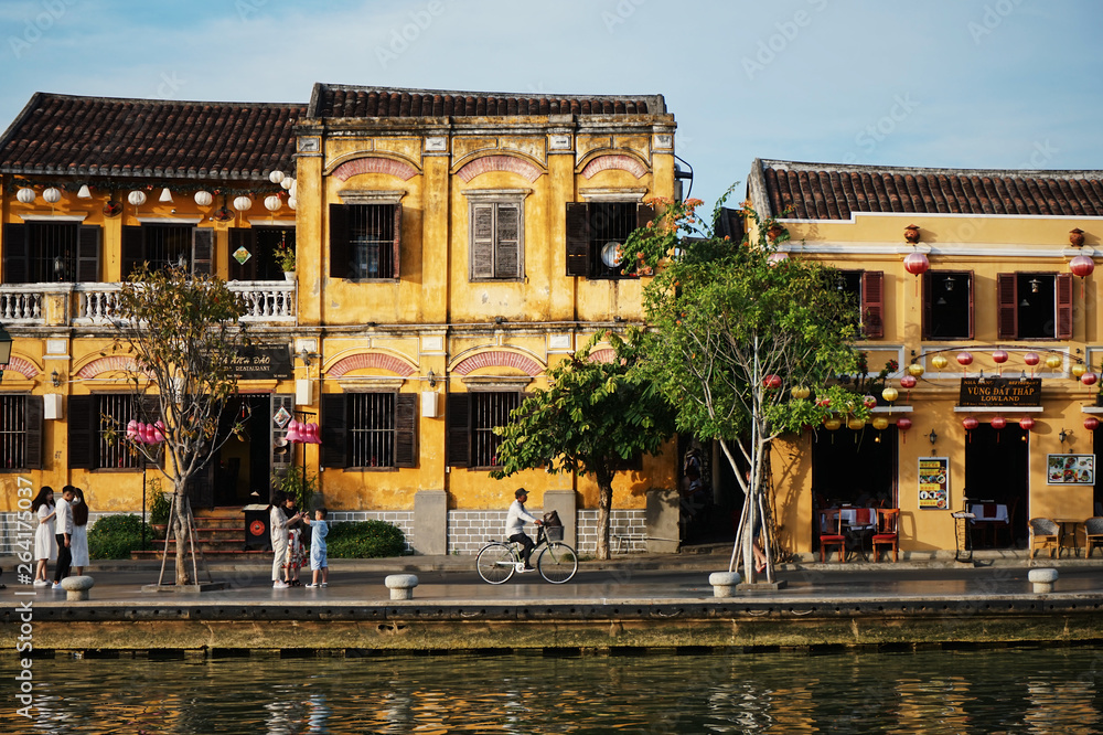 Naklejka premium Processed with VSCO with u5 preset