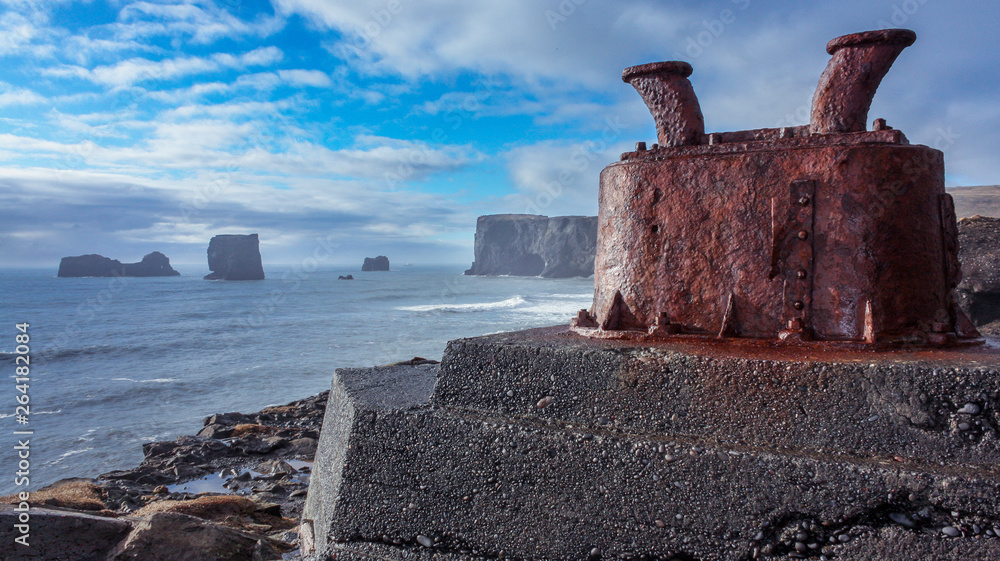 Noray in Reynisfjara beach