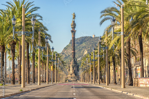 Fototapeta Barcelona, ​​Spain - March 17, 2019: Christopher Columbus monument in Barcelona, Spain