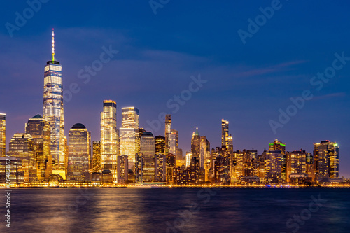 Lower Manhattan New York © vichie81