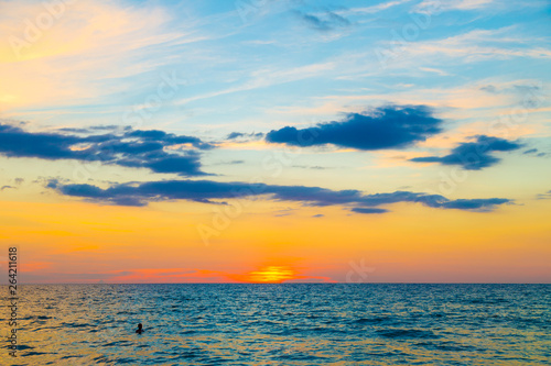 Fototapeta Naklejka Na Ścianę i Meble -  Colorful sunset sky on sea beach