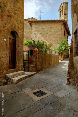 Fototapeta Naklejka Na Ścianę i Meble -  Monticchiello village, Tuscany, Italy