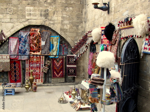 Baku. Traditional art and street trading