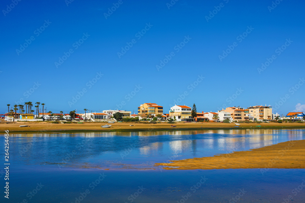 Naklejka premium Faro beach