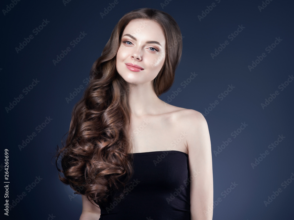 Fototapeta premium Beautiful brunette hair woman long healthy hairstyle model