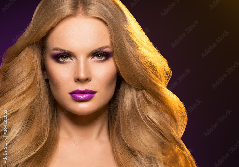 Fototapeta premium Beautiful blonde hair woman beauty makeup long healthy harstyle model