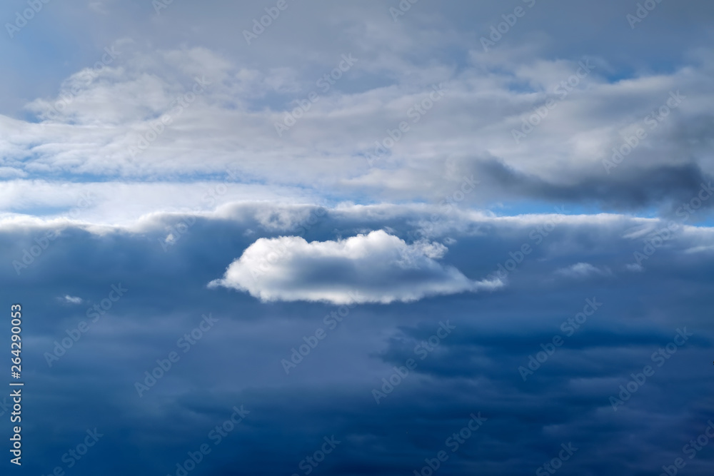 Obraz premium Sky with rain clouds before the storm.