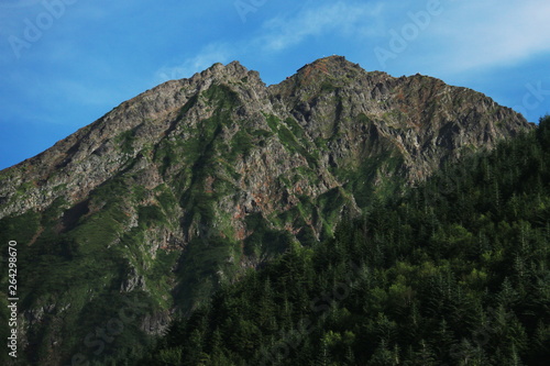 八ヶ岳連峰 赤岳鉱泉から赤岳、横岳を望む